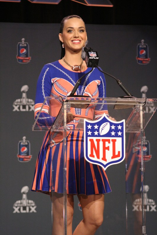 Katy Perry at the Super Bowl Halftime Press Conference in Phoenix, AZ (photo by Shawn McCullough, Sports Radio Service)