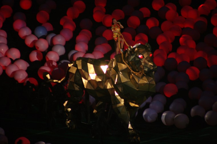 Halftime - Katy Perry (photo by Shawn McCullough - Sports Radio Service)