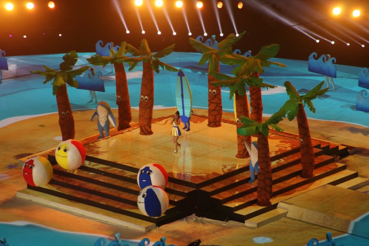 Halftime - Katy Perry (photo by Shawn McCullough - Sports Radio Service)