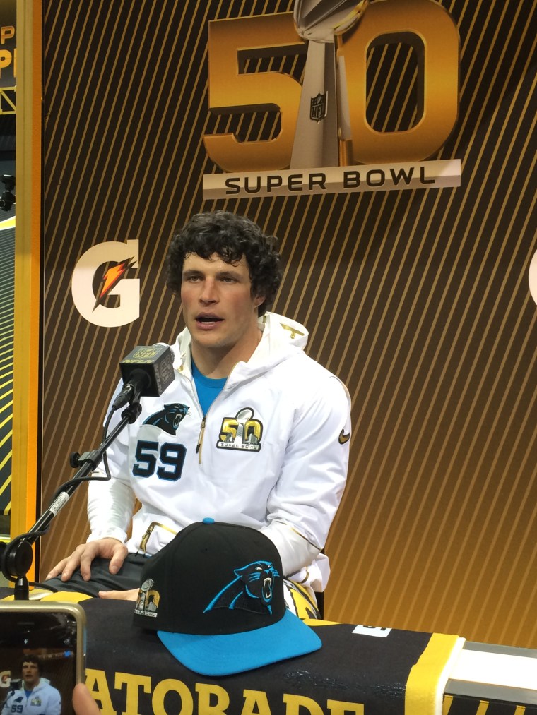 20160201 - Luke Kuechly 01
