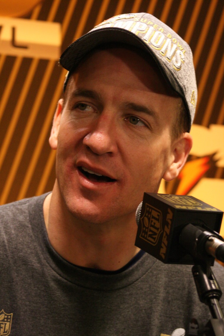 20160207 - Peyton Manning 03