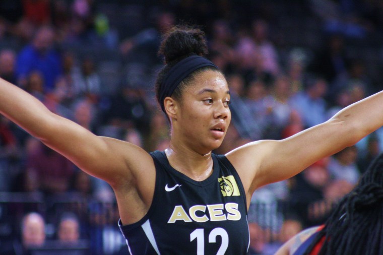 20180601 - NiaCoffey 02