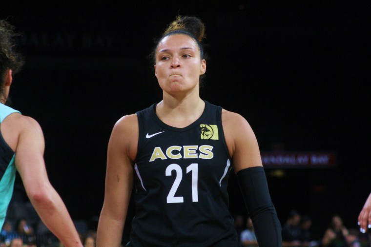 20180622 - Kayla McBride 03