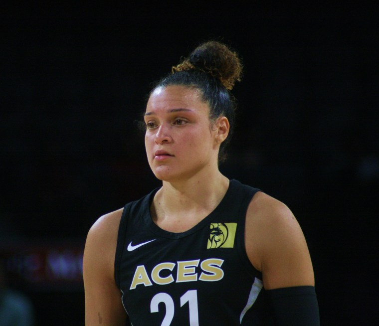 20180705 - Kayla McBride 01