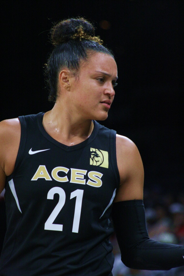 20180722 - Kayla McBride 01