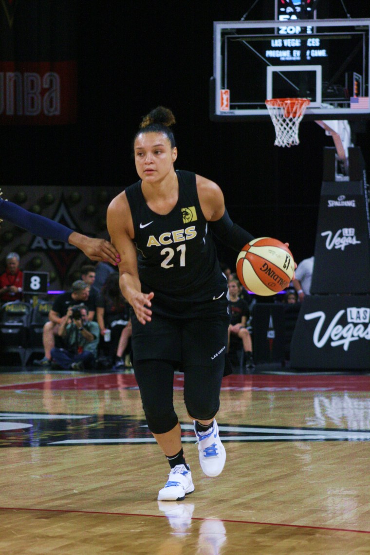 20180722 - Kayla McBride 03