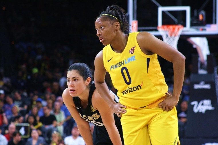 20180811 - Kelsey Plum 05