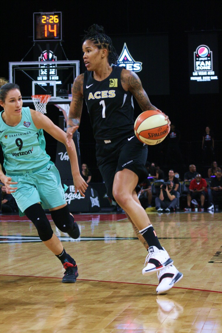 20180815 - Tamera Young 01