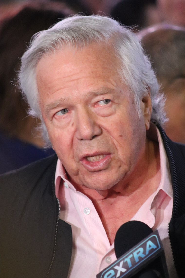 20190201 - Robert Kraft 01