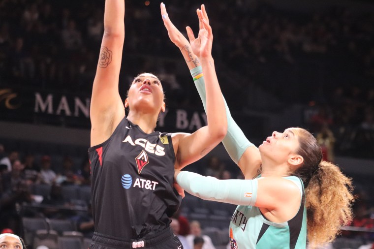 20190614 - Liz Cambage 02